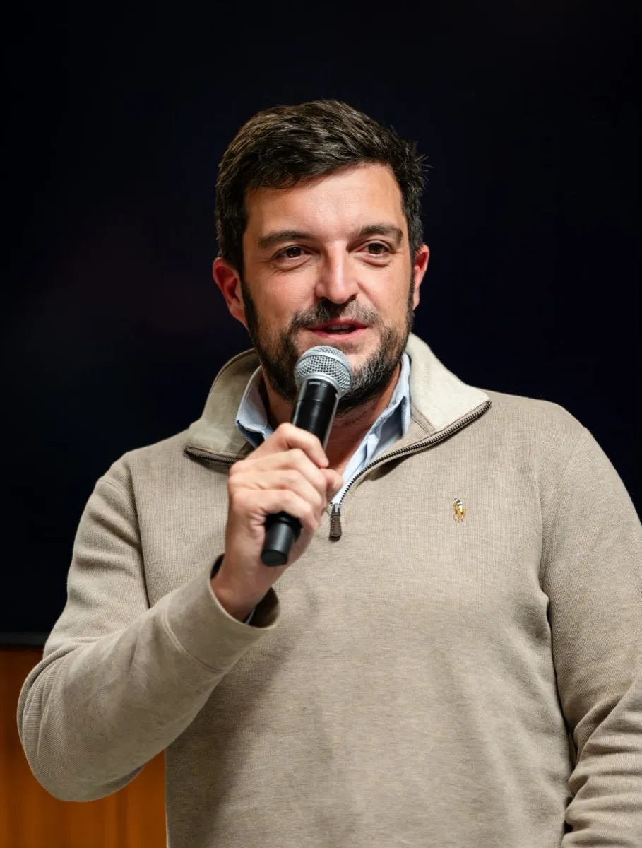 Portrait de Yohann Mariani, responsable communication et mécénat de Phoceo.